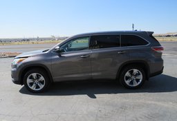 2015 Toyota Highlander - Thumbnail 10