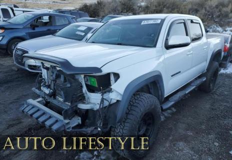 Picture of 2016 Toyota Tacoma