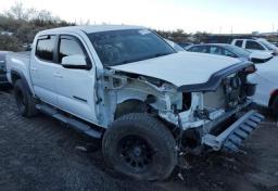 2016 Toyota Tacoma - Thumbnail 2