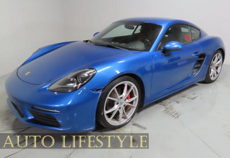 Picture of 2017 Porsche 718 Cayman
