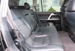 2015 Toyota Land Cruiser - Thumbnail 26