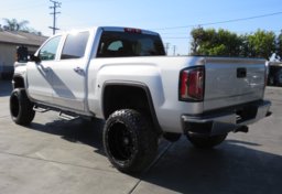 2017 GMC Sierra 1500 - Thumbnail 8