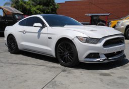 2017 Ford Mustang - Thumbnail 3