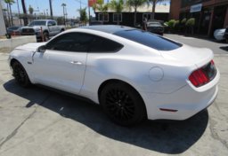 2017 Ford Mustang - Thumbnail 6