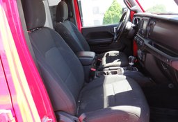 2018 Jeep Wrangler Unlimited - Thumbnail 29