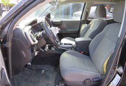 2018 Toyota Tacoma - Thumbnail 23