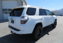 2016 Toyota 4Runner - Thumbnail 7