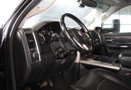 2014 Ram 3500 - Thumbnail 32