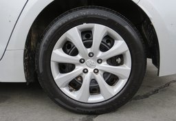 2021 Toyota Corolla - Thumbnail 25