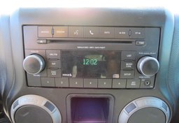 2017 Jeep Wrangler Unlimited - Thumbnail 34