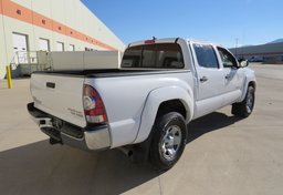 2015 Toyota Tacoma - Thumbnail 7