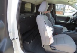 2021 Toyota Tacoma - Thumbnail 27