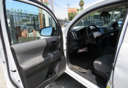 2021 Toyota Tacoma - Thumbnail 20