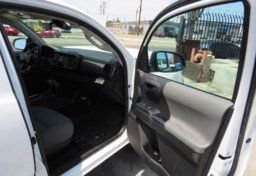 2021 Toyota Tacoma - Thumbnail 24