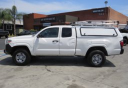 2021 Toyota Tacoma - Thumbnail 5