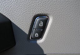 2020 Ford F-150 - Thumbnail 35