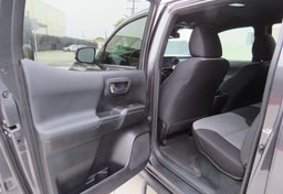 2021 Toyota Tacoma 4WD - Thumbnail 22