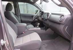 2021 Toyota Tacoma 4WD - Thumbnail 25