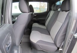 2021 Toyota Tacoma 4WD - Thumbnail 28