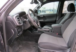 2021 Toyota Tacoma 4WD - Thumbnail 26