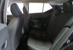 2021 Nissan Kicks - Thumbnail 25