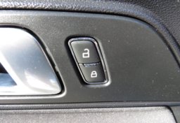 2020 Ford Mustang - Thumbnail 29