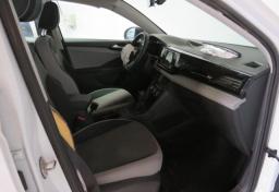 2023 Volkswagen Taos - Thumbnail 21