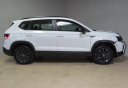 2023 Volkswagen Taos - Thumbnail 9