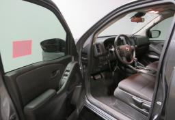 2022 Nissan Frontier - Thumbnail 17