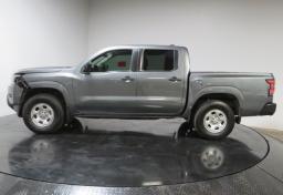 2022 Nissan Frontier - Thumbnail 6