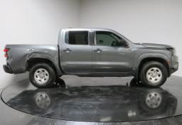 2022 Nissan Frontier - Thumbnail 5