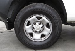 2018 Toyota Tacoma - Thumbnail 16