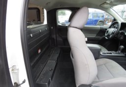 2018 Toyota Tacoma - Thumbnail 27