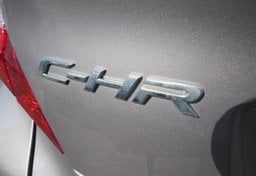 2019 Toyota C-HR - Thumbnail 18