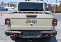 2020 Jeep Gladiator - Thumbnail 12
