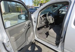 2019 Nissan Frontier - Thumbnail 26