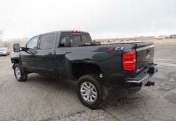 2018 Chevrolet Silverado 2500HD - Thumbnail 9