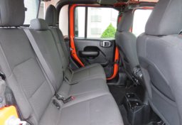 2020 Jeep Gladiator - Thumbnail 28