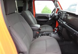 2020 Jeep Gladiator - Thumbnail 24