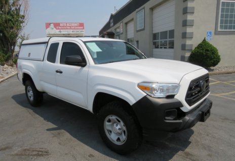Picture of 2018 Toyota Tacoma