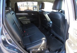 2018 Toyota Highlander - Thumbnail 29