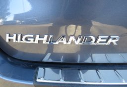 2018 Toyota Highlander - Thumbnail 17