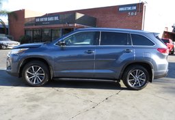 2018 Toyota Highlander - Thumbnail 6