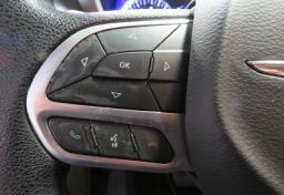 2020 Chrysler Voyager - Thumbnail 33