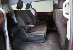 2020 Chrysler Voyager - Thumbnail 25