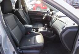 2017 Nissan Rogue - Thumbnail 26