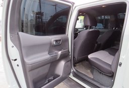 2023 Toyota Tacoma 4WD - Thumbnail 24