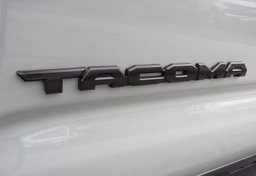2023 Toyota Tacoma 4WD - Thumbnail 17