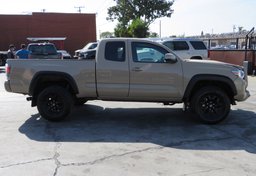 2020 Toyota Tacoma 4WD - Thumbnail 6