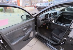 2021 Nissan Sentra - Thumbnail 17